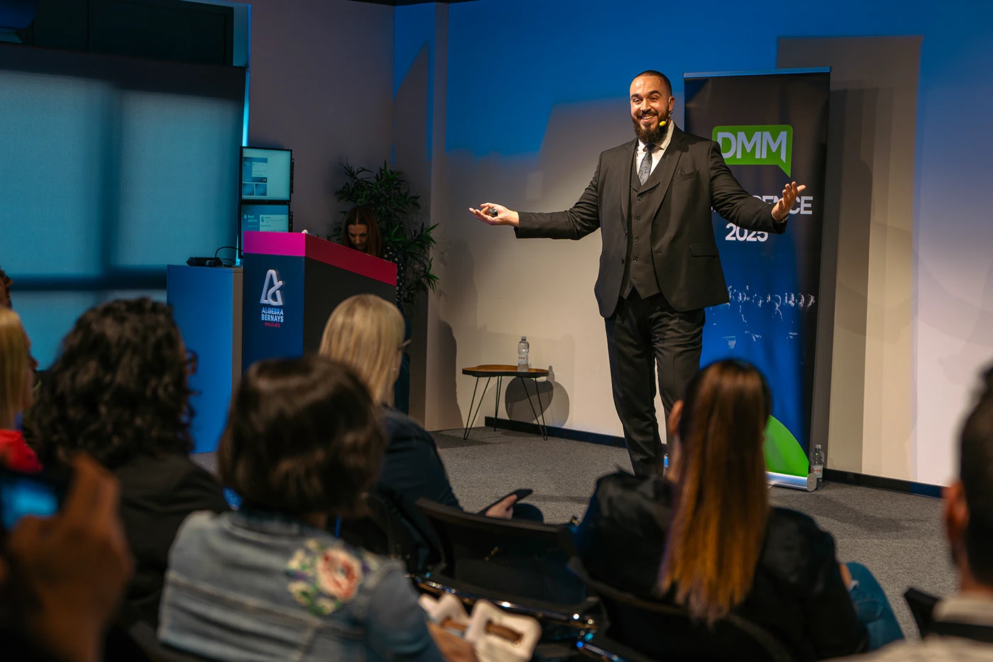 DMM - Conference — 6